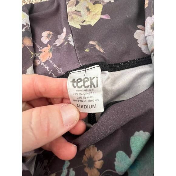 Teeki Flowers and Fox leggings size medium yoga lounge stretchy flattering light - Picture 3 of 5